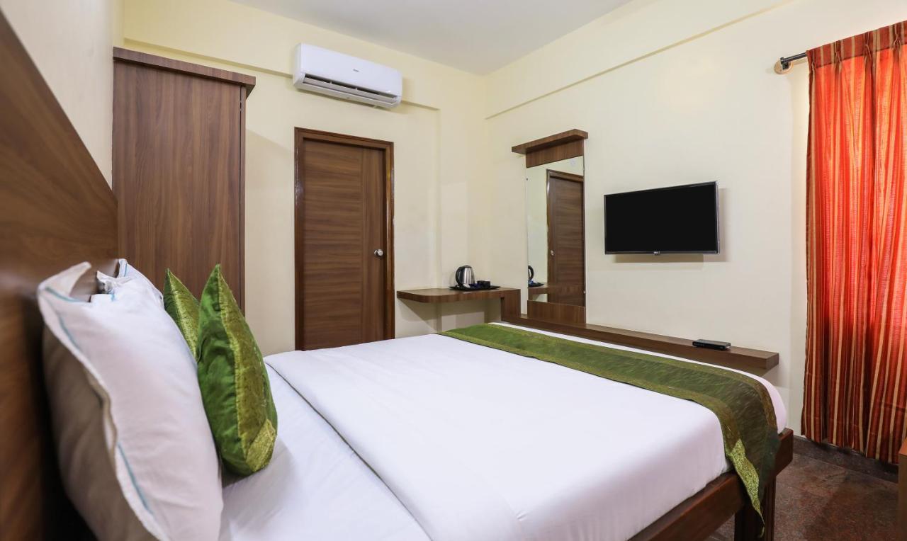 Treebo Trip Kapil Royalista Hotel Ludhiana Eksteriør billede
