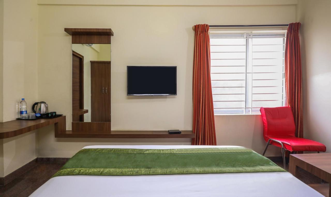 Treebo Trip Kapil Royalista Hotel Ludhiana Eksteriør billede